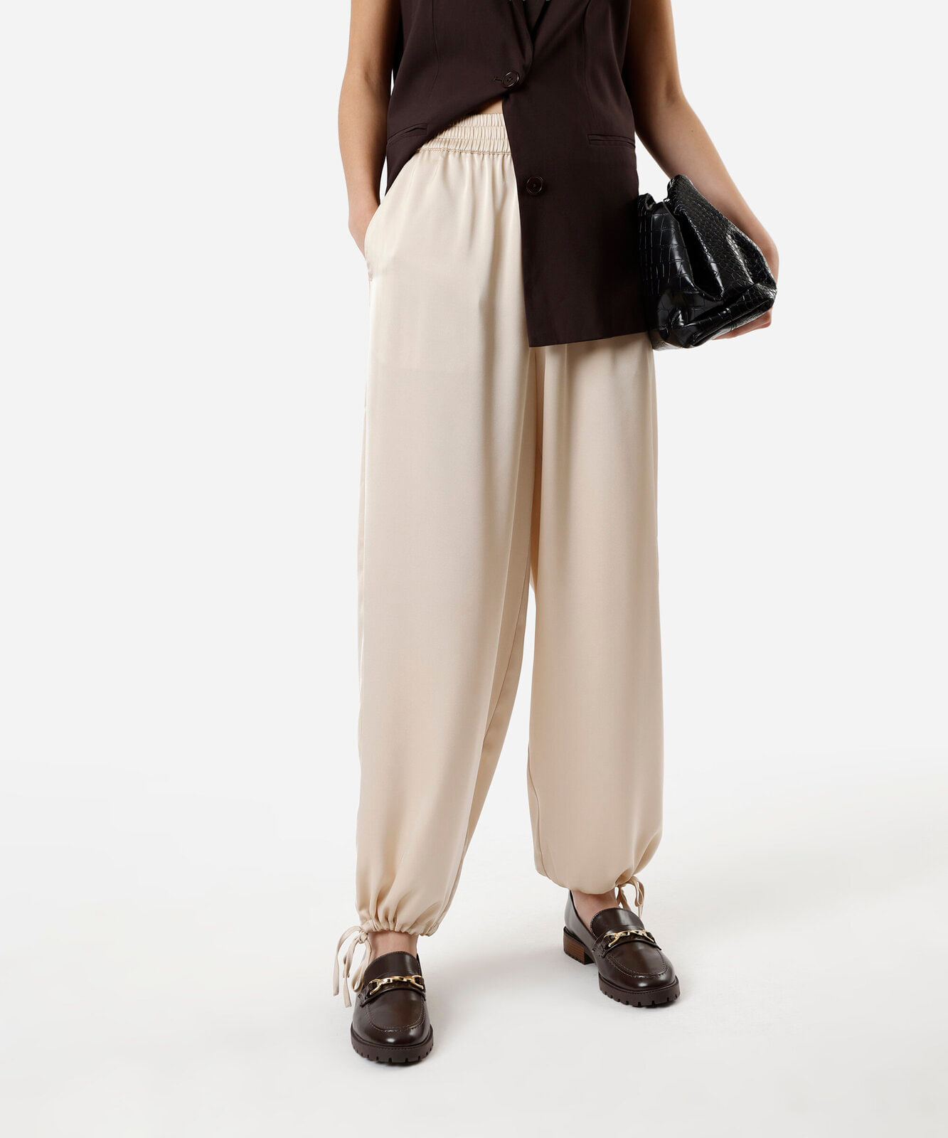 calça aladim feminina com amarração acetinada bege