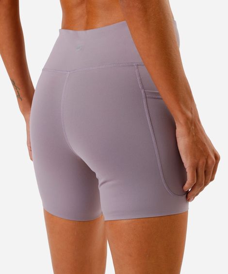 bermuda feminina esportiva com bolsos lilás