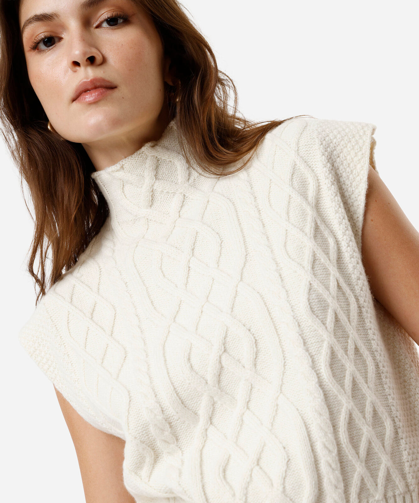 colete feminino de tricot gola alta texturizado  off white