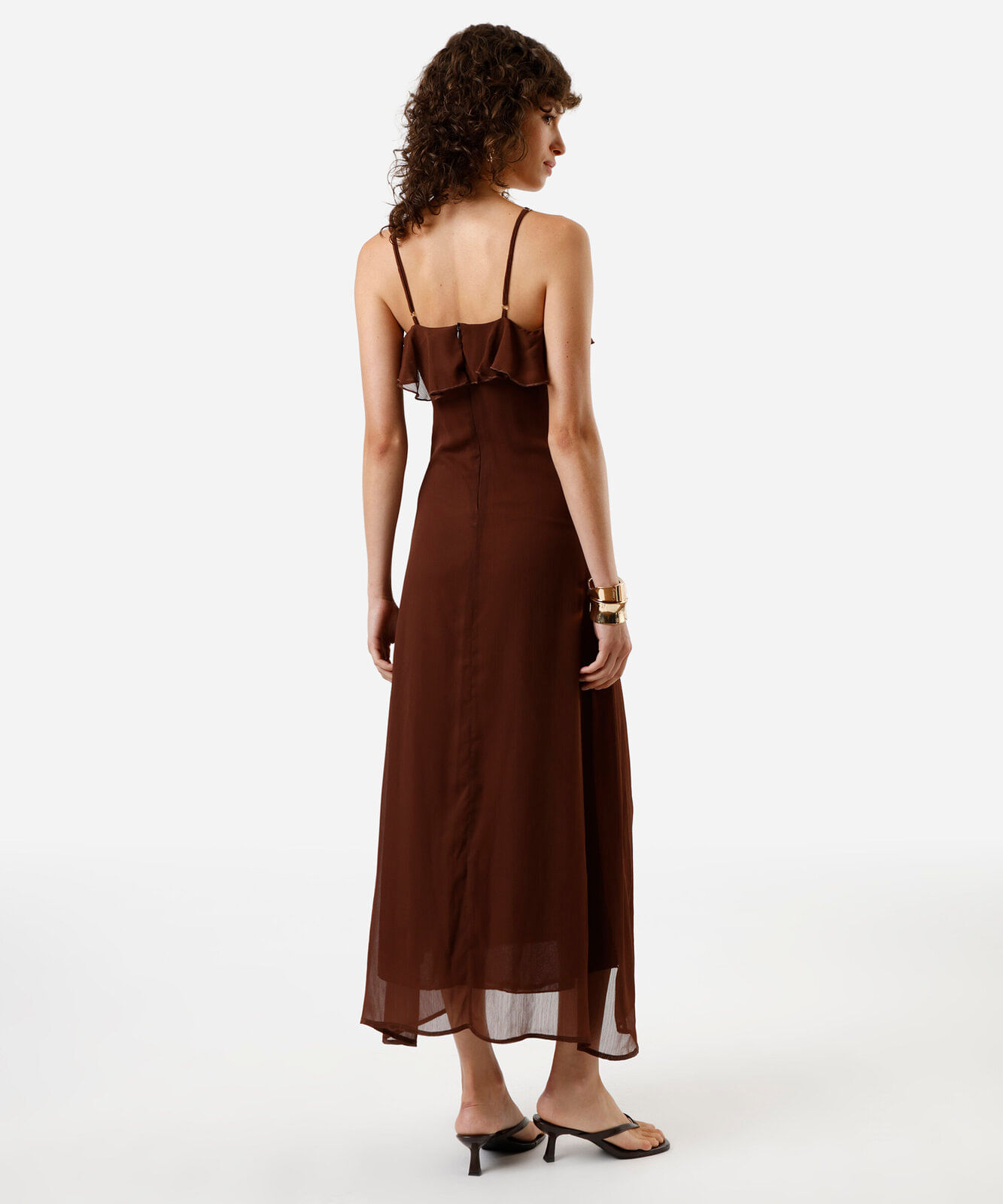 vestido midi alça fina feminino com babado marrom