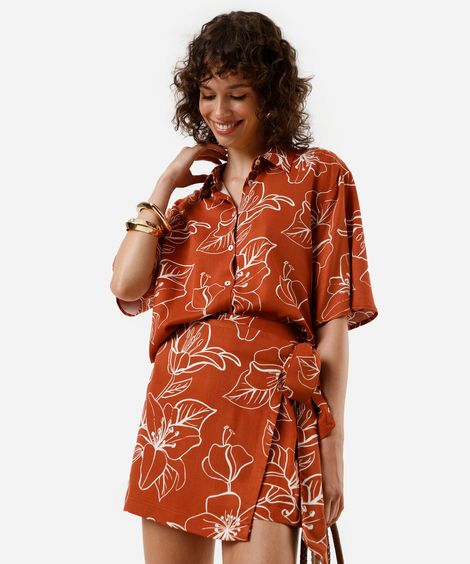 short saia feminino de viscose com amarração floral marrom