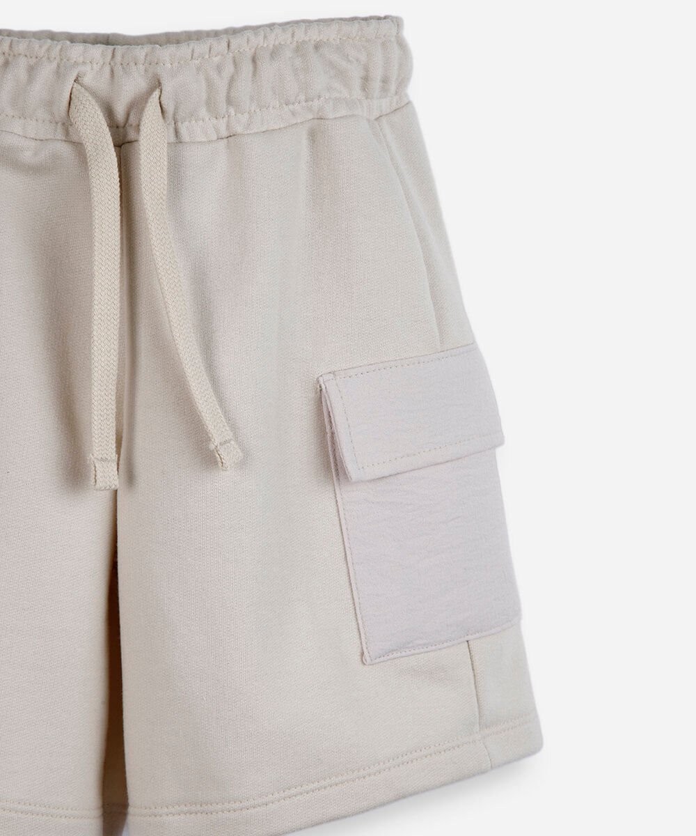 bermuda infantil de moeltinho com bolso cargo bege