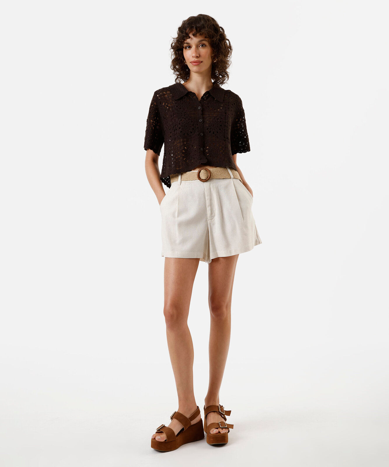 camisa cropped feminina de crochê manga curta marrom