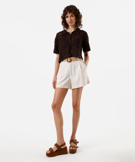 short de alfaiataria feminino com linho e cinto bege