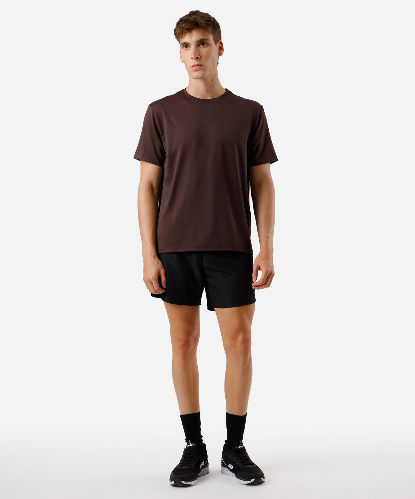 camiseta esportiva masculina manga curta marrom