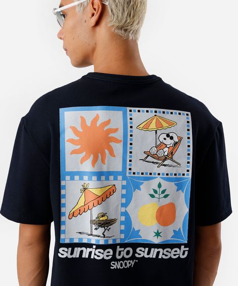 camiseta masculina com algodão snoopy azul