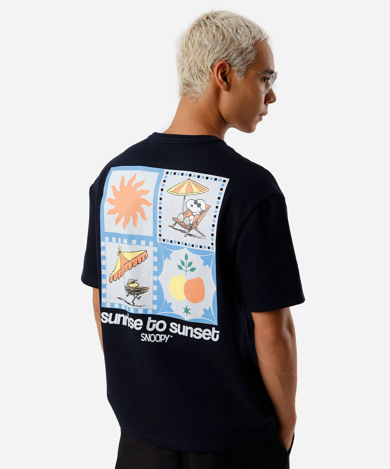 camiseta masculina com algodão snoopy azul