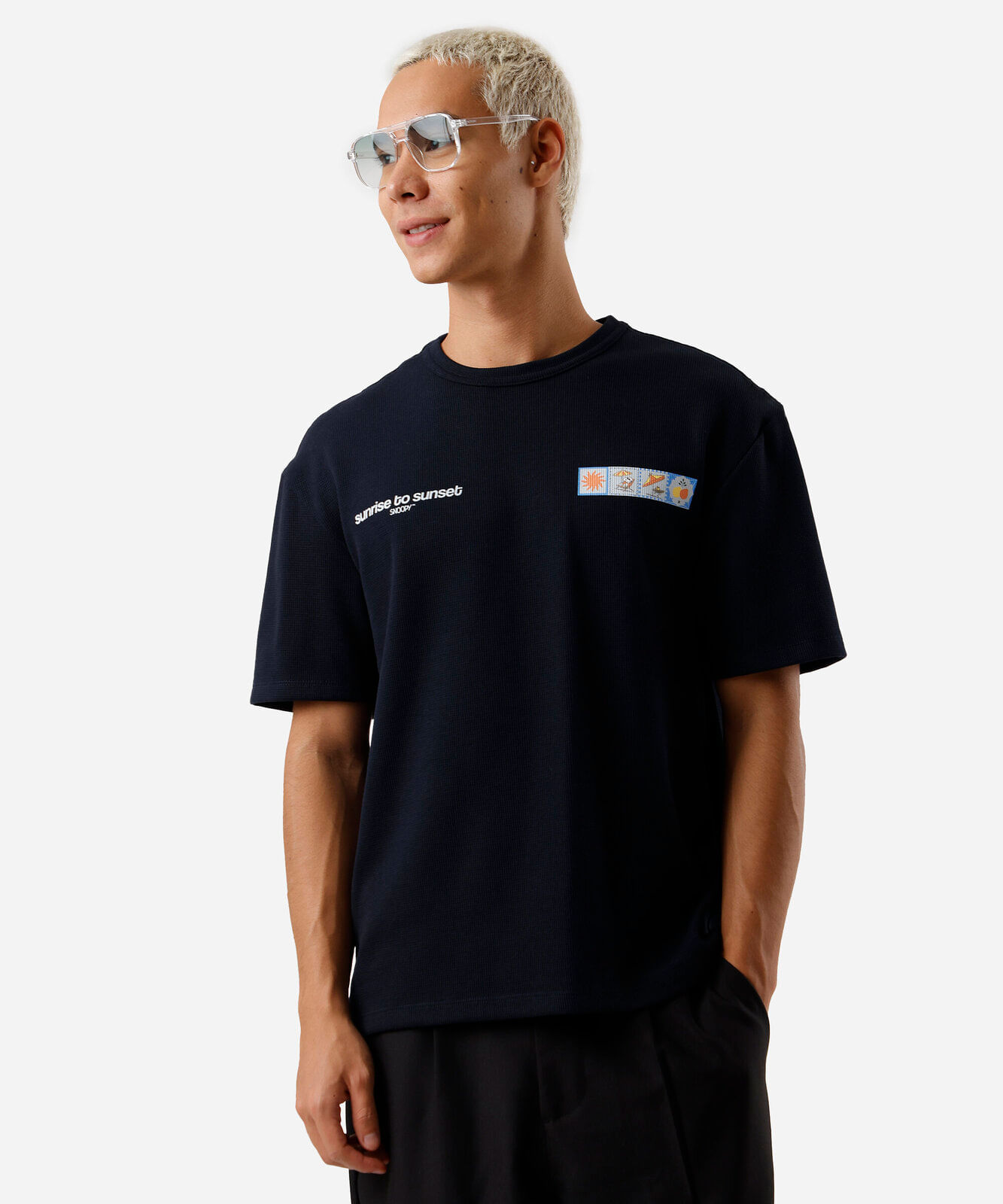 camiseta masculina com algodão snoopy azul