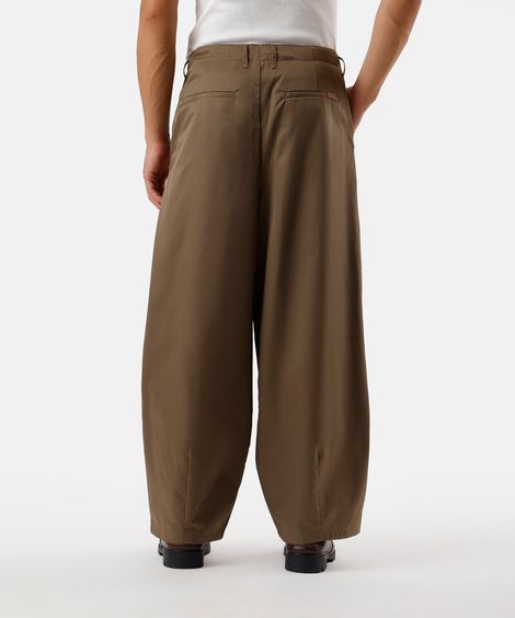 calça super baggy masculina com algodão e pregas marrom