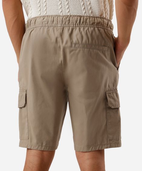 bermuda jogger masculina com bolso cargo marrom