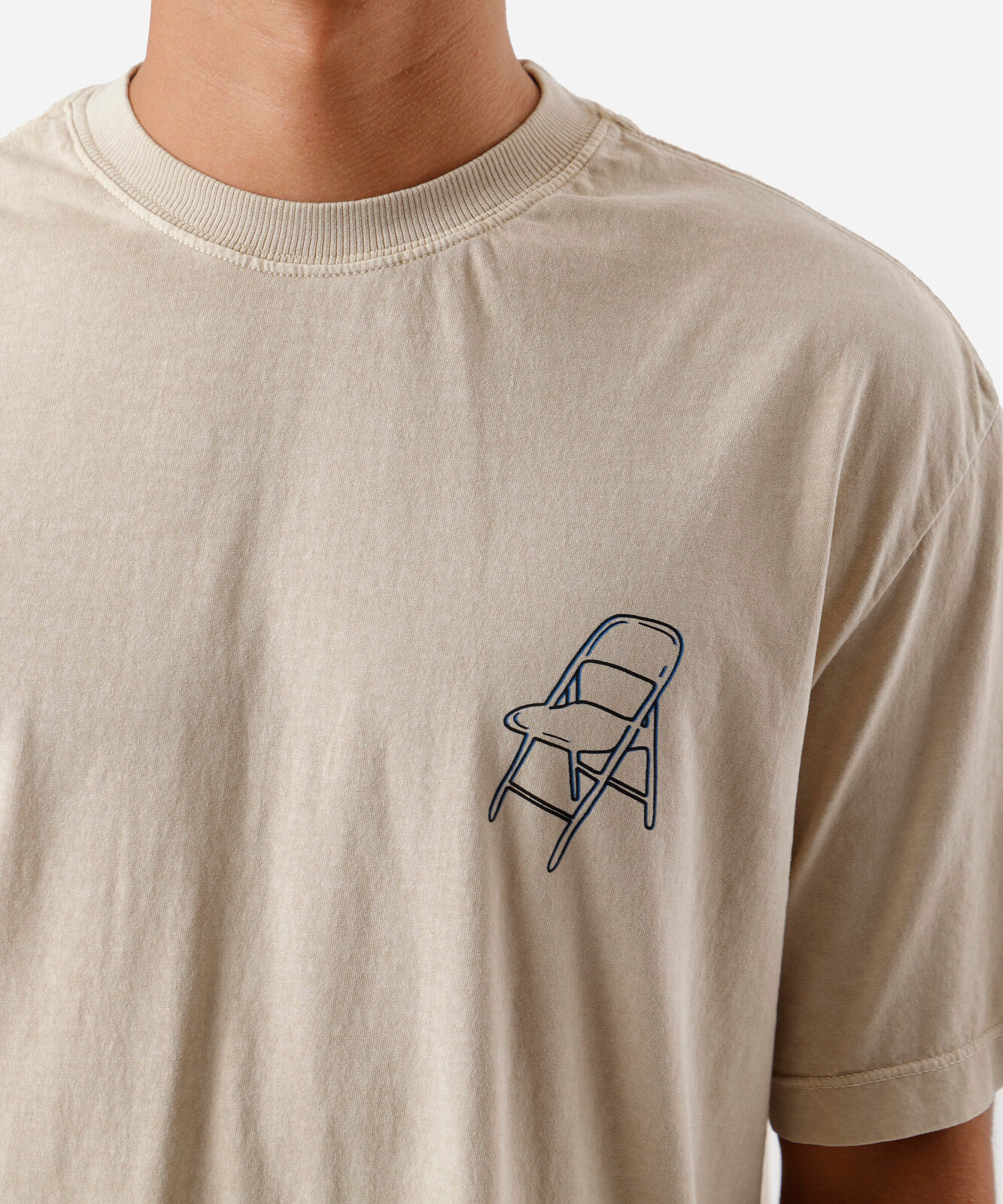 camiseta relaxed masculina de algodão estampada bege