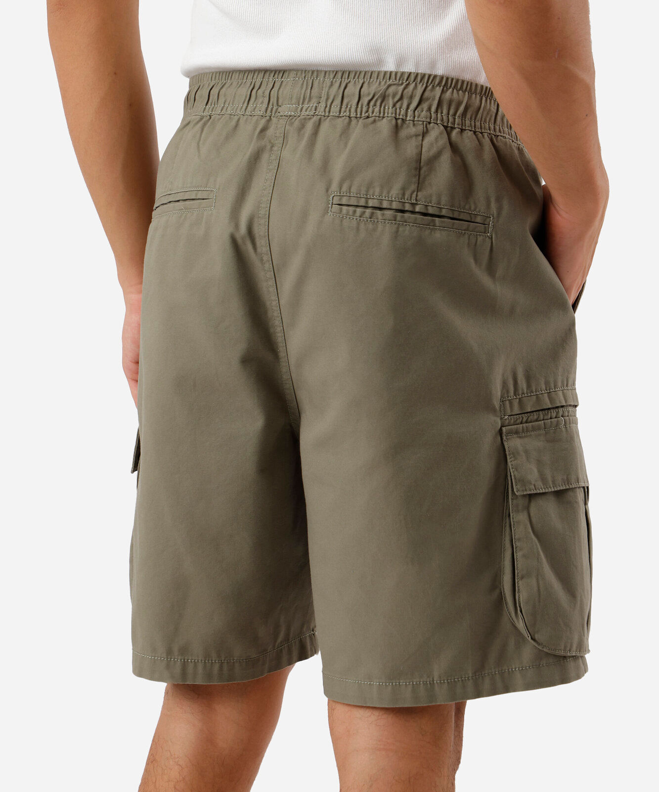 bermuda jogger masculina de sarja bolso cargo verde