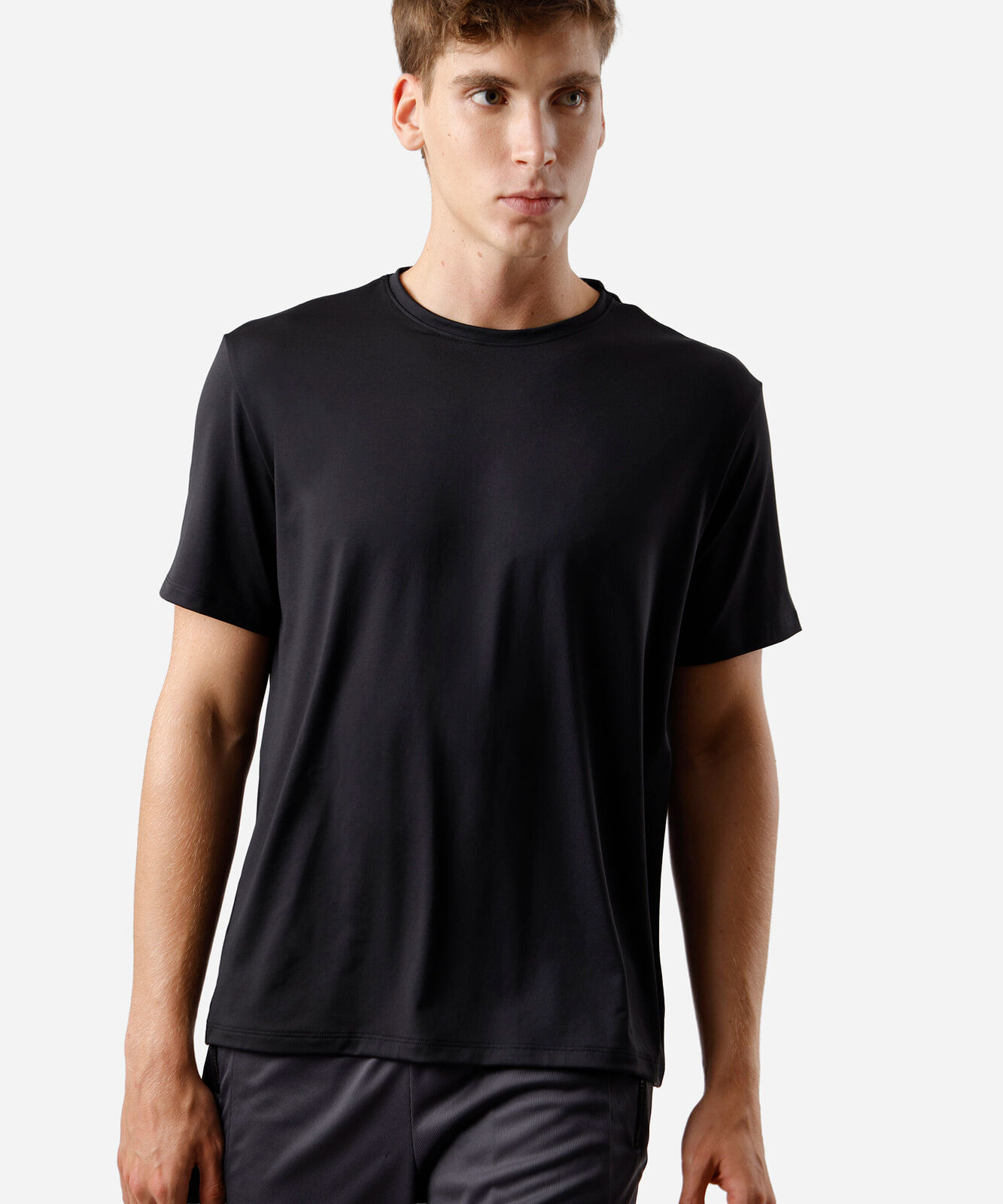 camiseta esportiva masculina manga curta preto