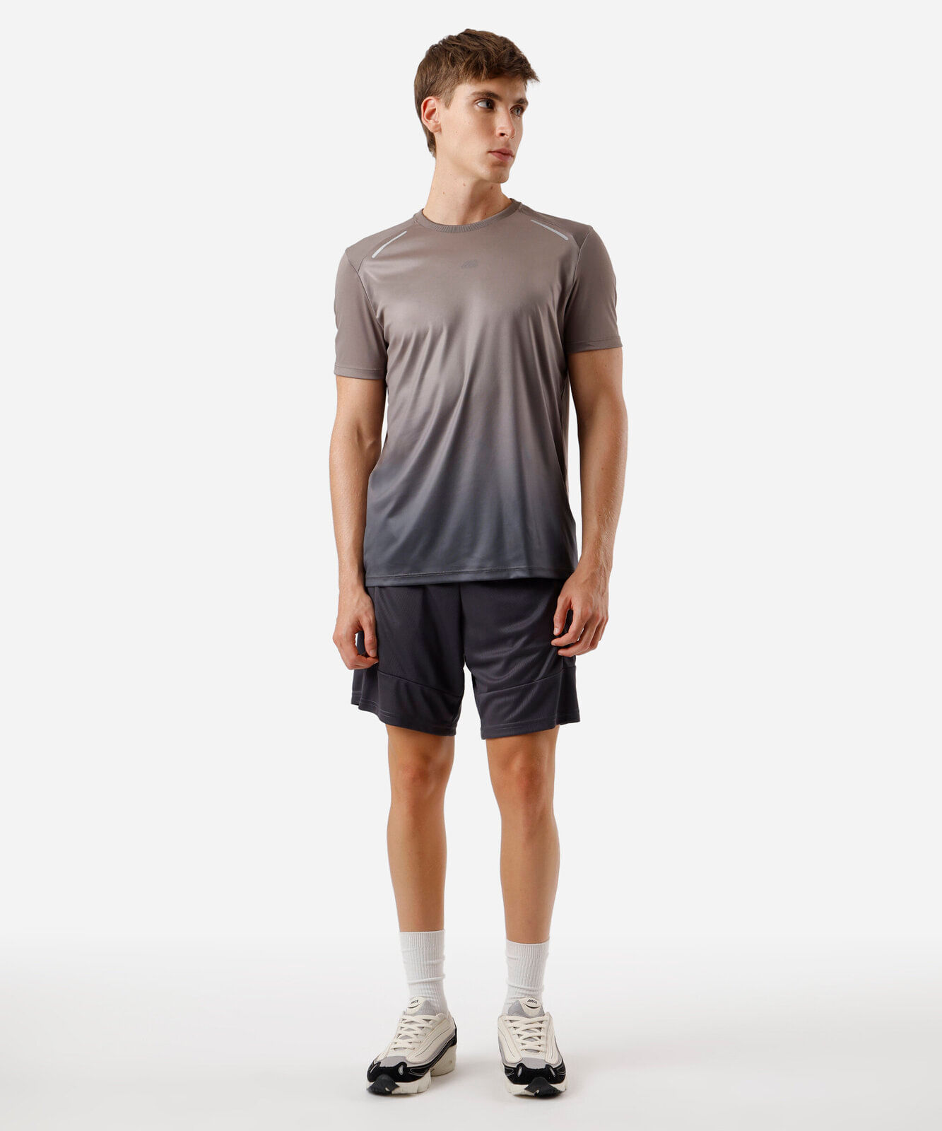 camiseta esportiva masculina degradê marrom