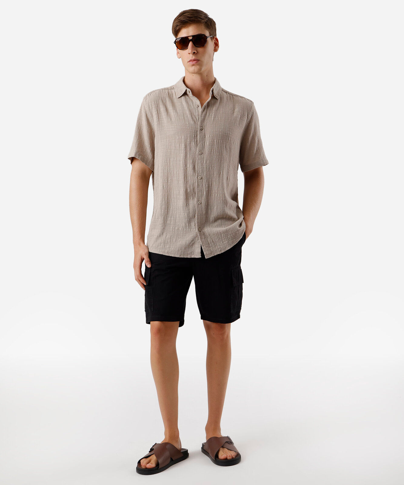 bermuda cargo masculina de sarja preta
