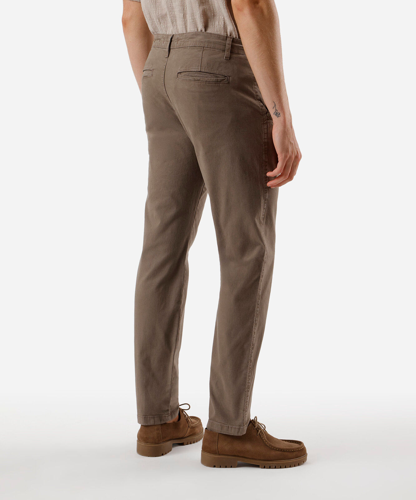 calça chino slim masculina de sarja cinza