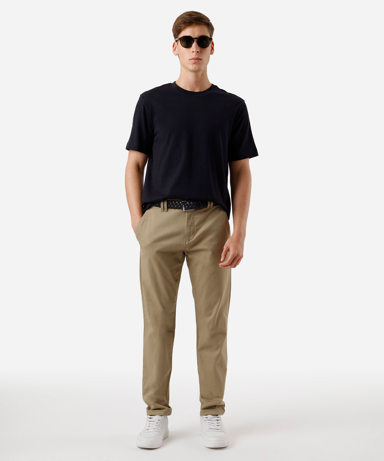 calça slim masculina de sarja bege