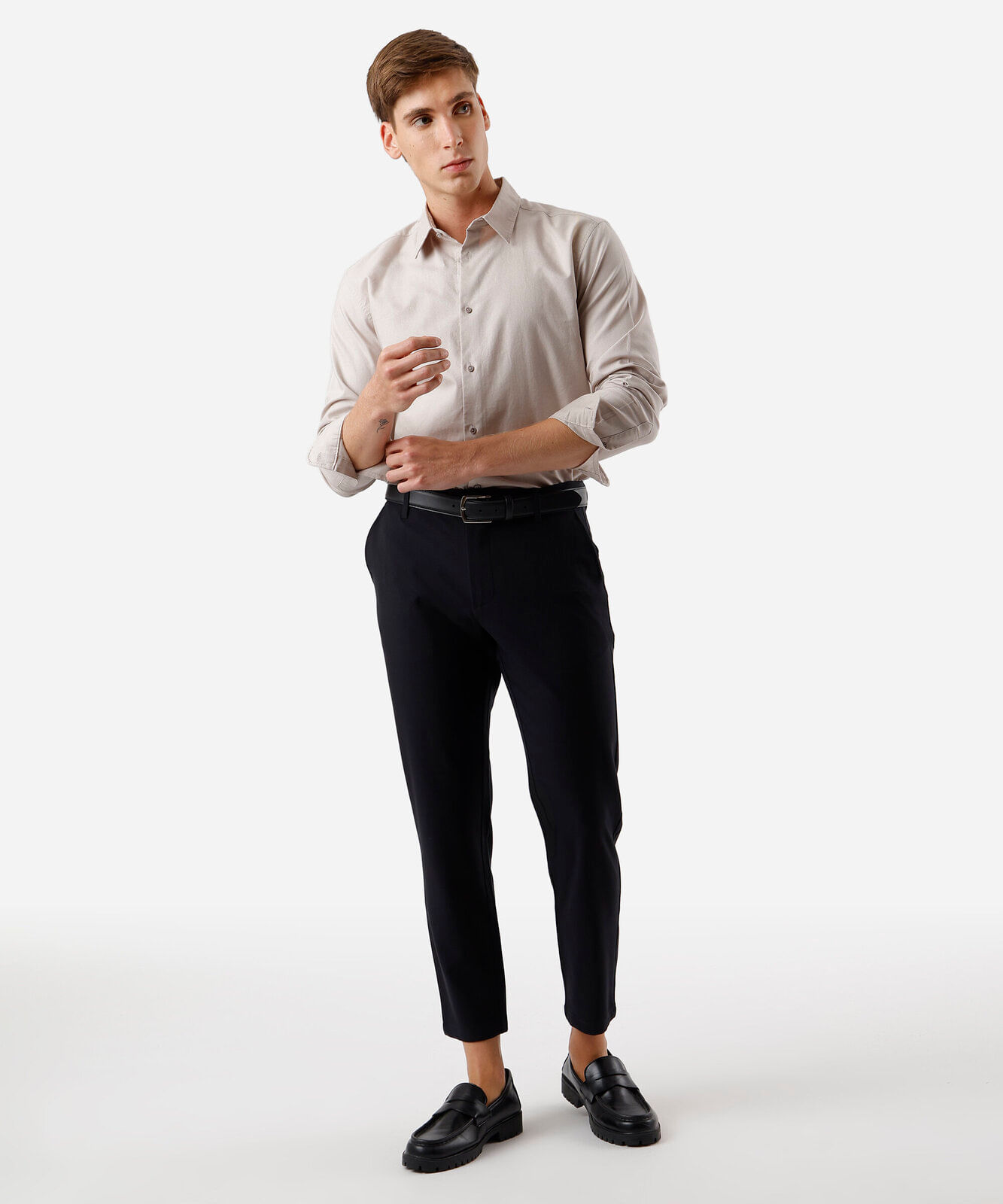 calça chino slim de alfaiataria masculina com elástico no cós azul