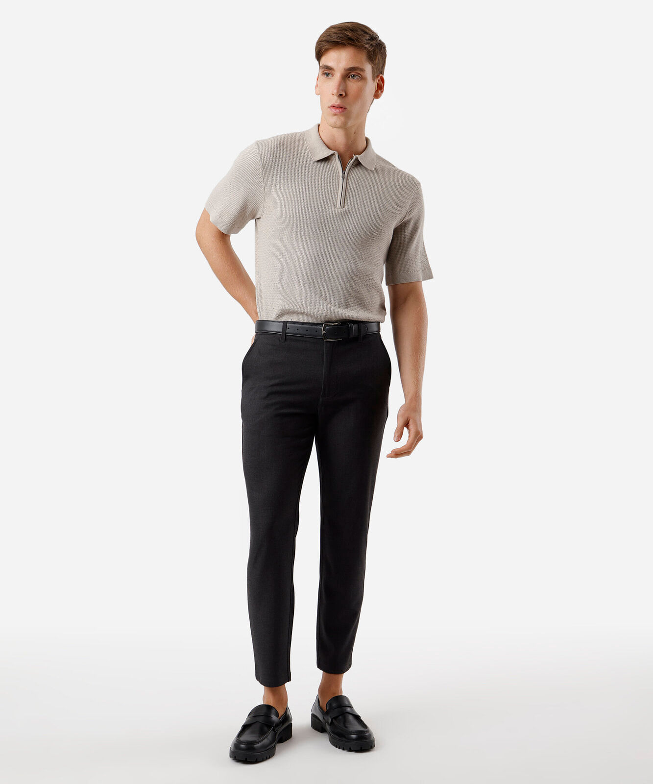 calça chino slim de alfaiataria masculina com elástico no cós cinza