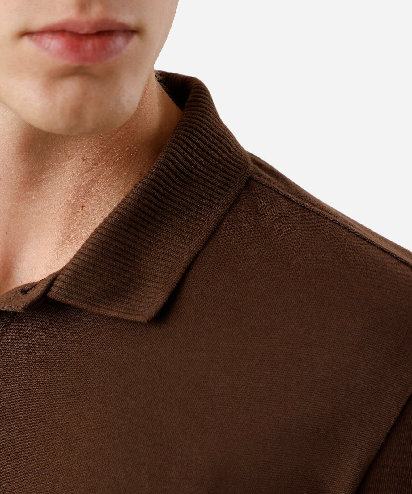 polo masculina de algodão gola canelada marrom