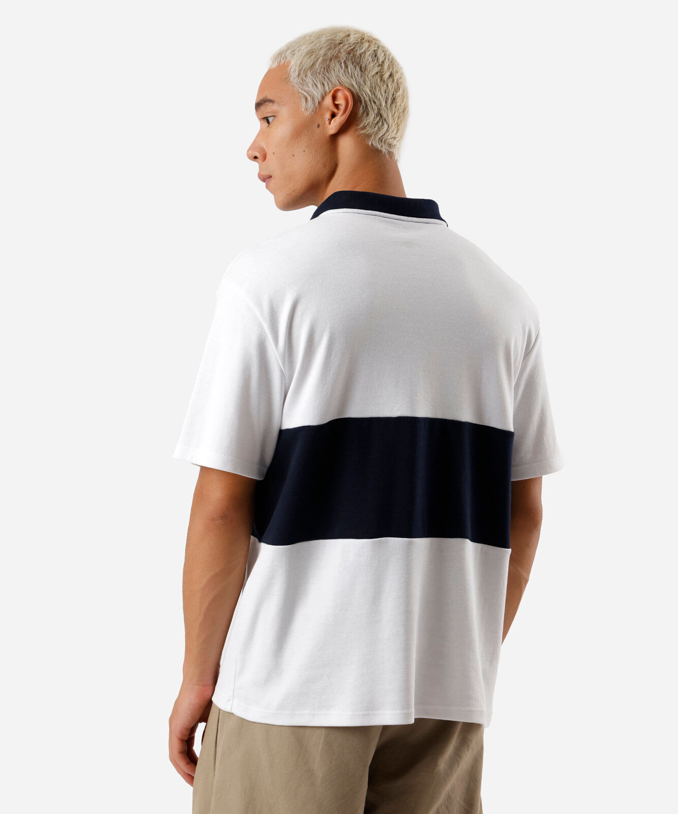 camiseta masculina com gola peanuts off white