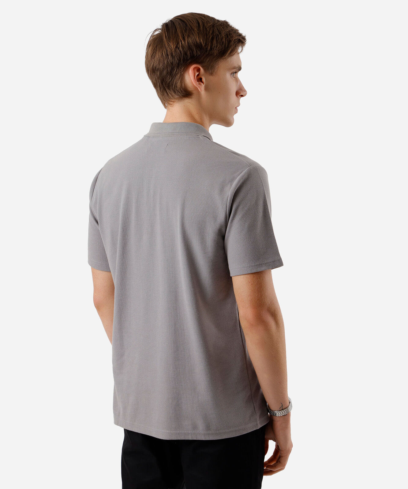 polo masculina com zíper texturizada cinza