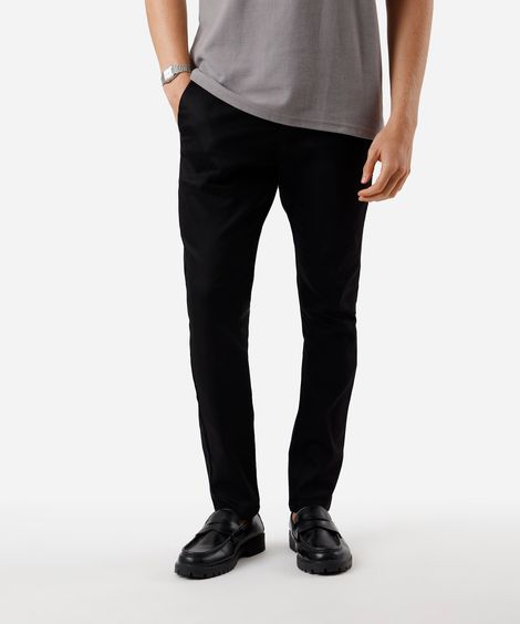 calça chino carrot de alfaiataria masculina preta