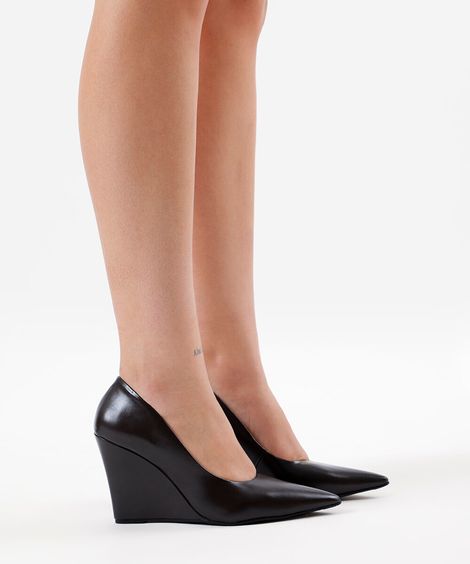 scarpin bico fino anabela oneself marrom