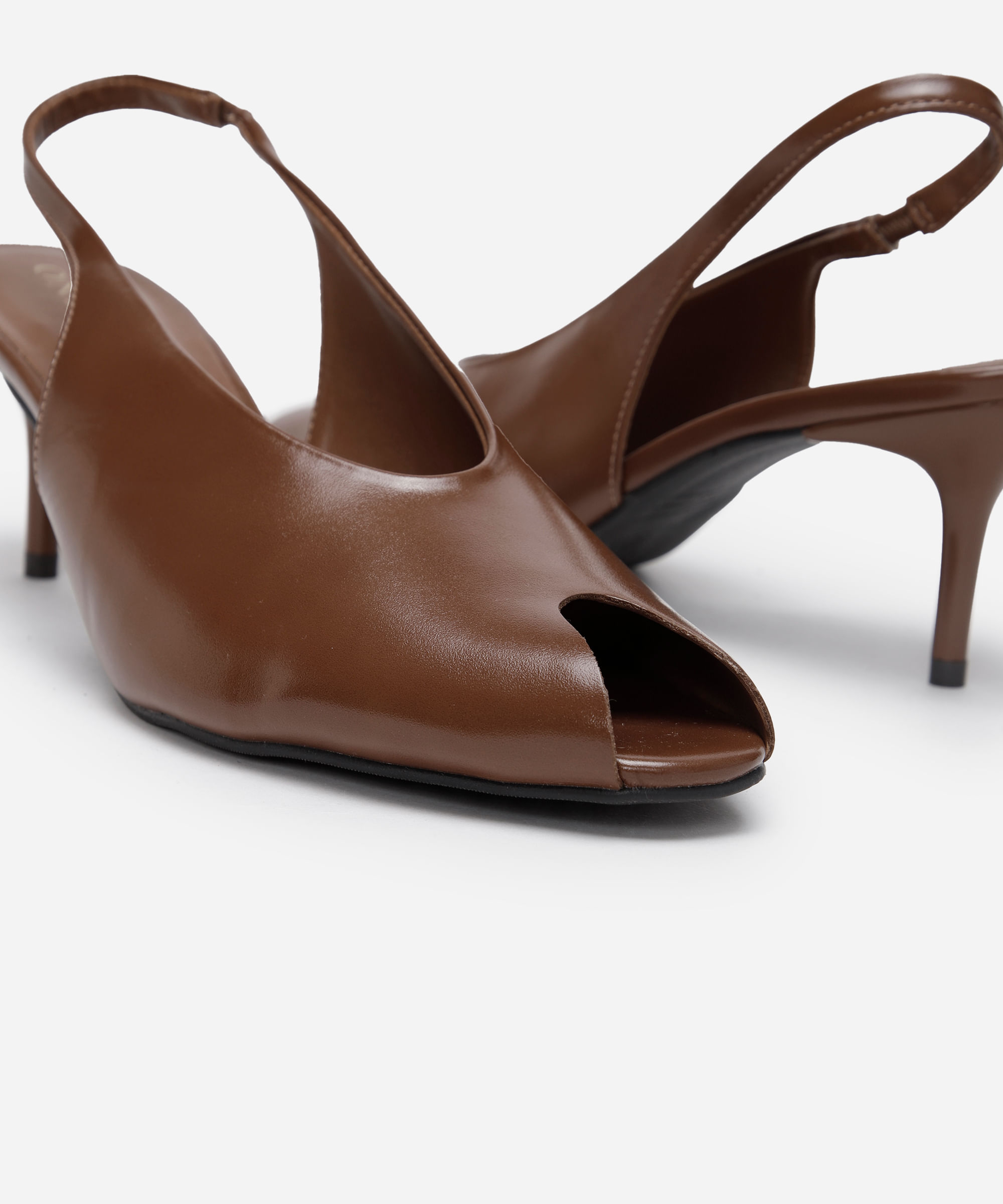 scarpin peep toe salto fino oneself marrom