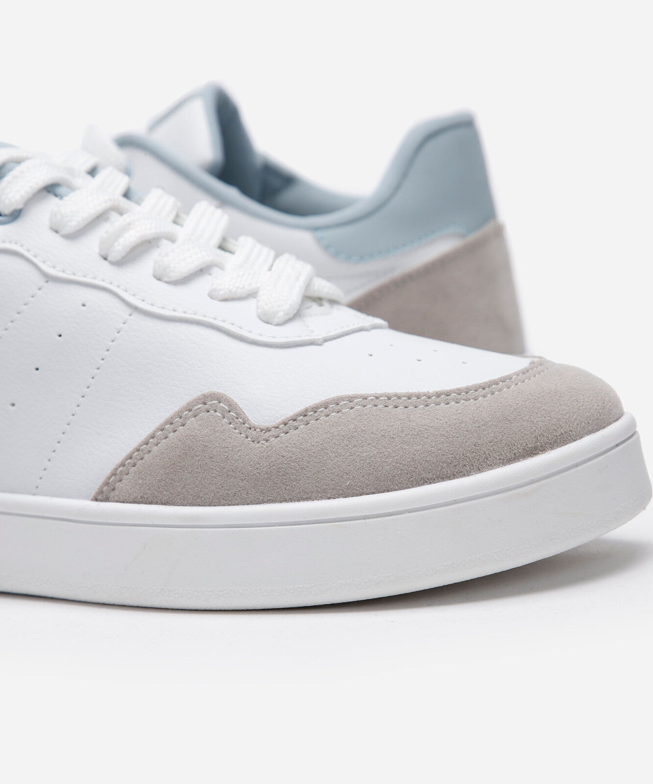 tênis feminino casual com recortes azul