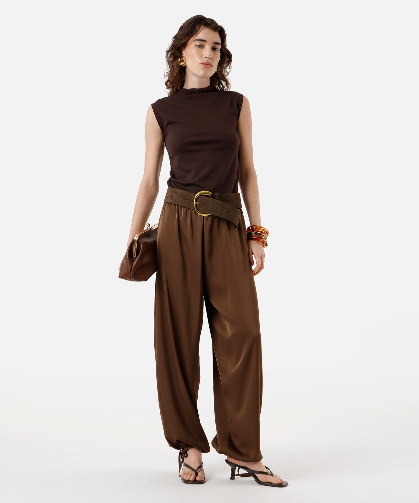regata feminina de viscose com franzido marrom