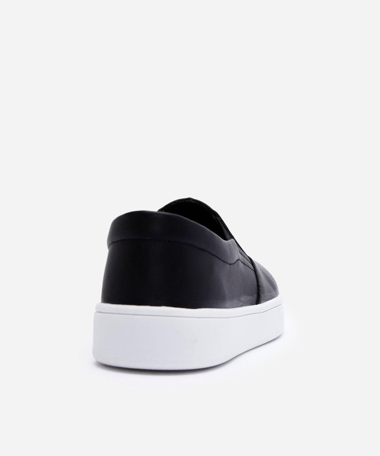 tênis slip on casual preto
