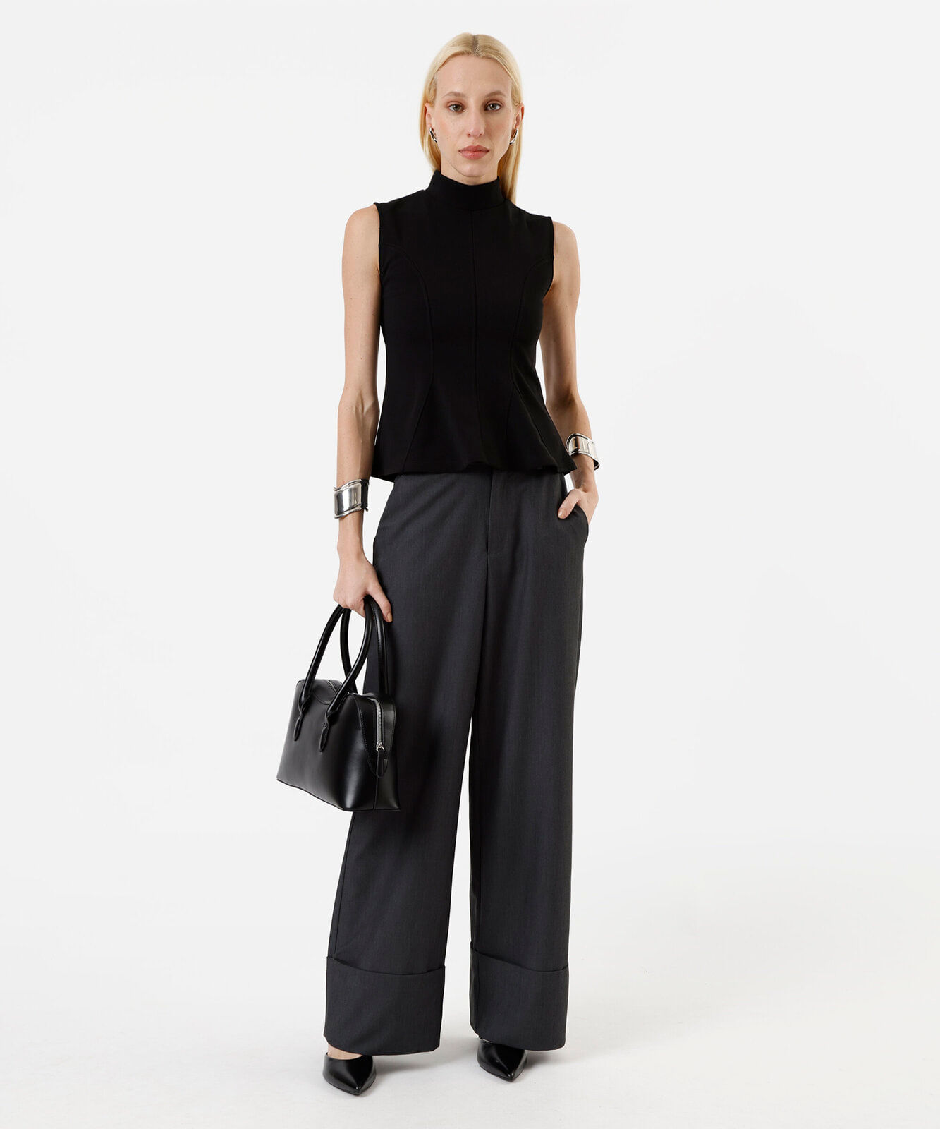 regata peplum feminina gola alta com recortes preta