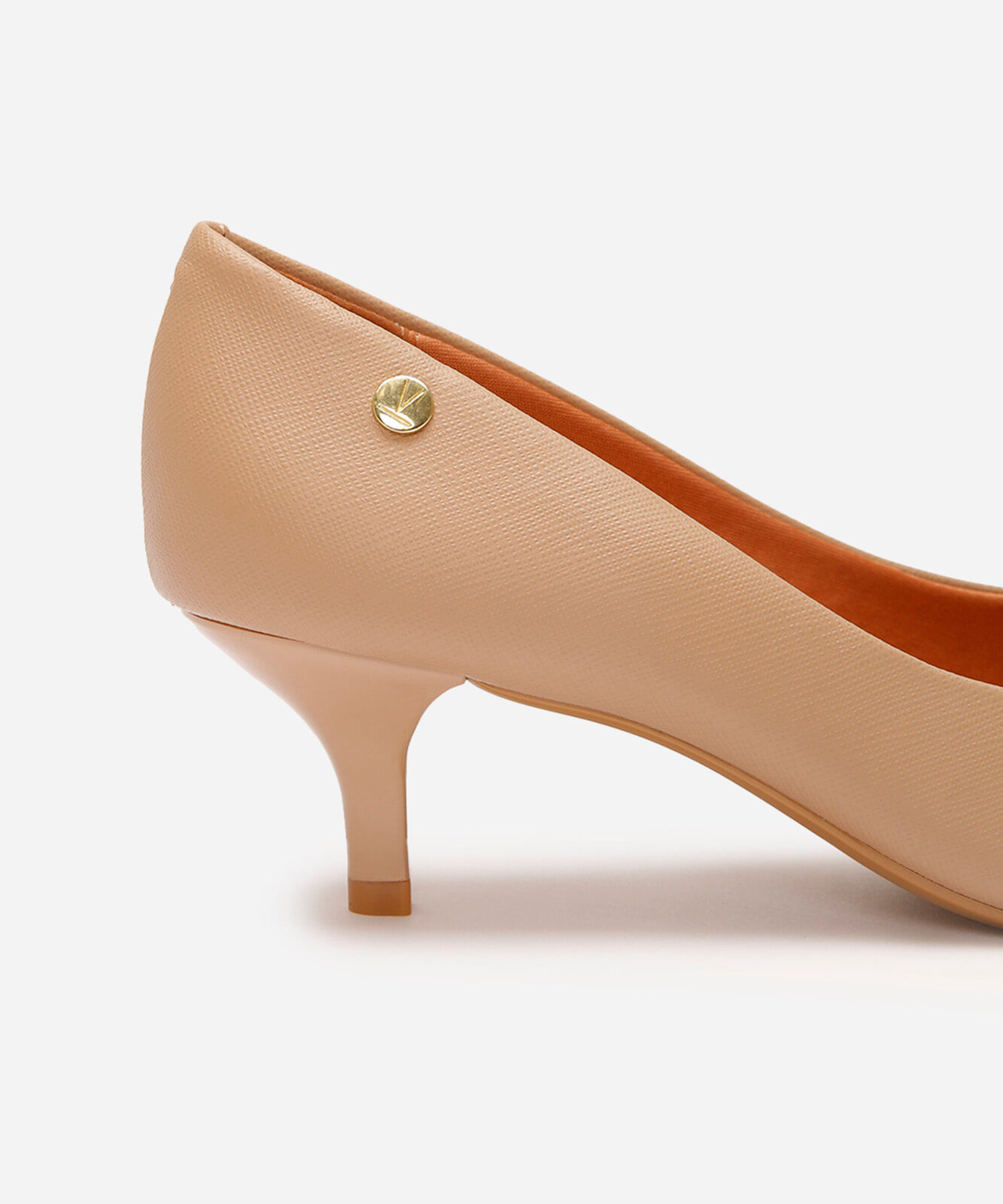 Scarpin Feminino Bico Fino Salto Médio Vizzano Bege