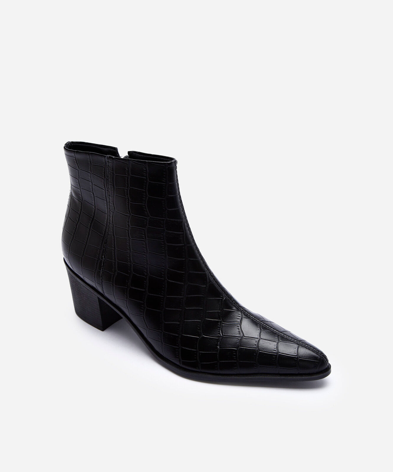 bota western cano curto bico fino croco preta
