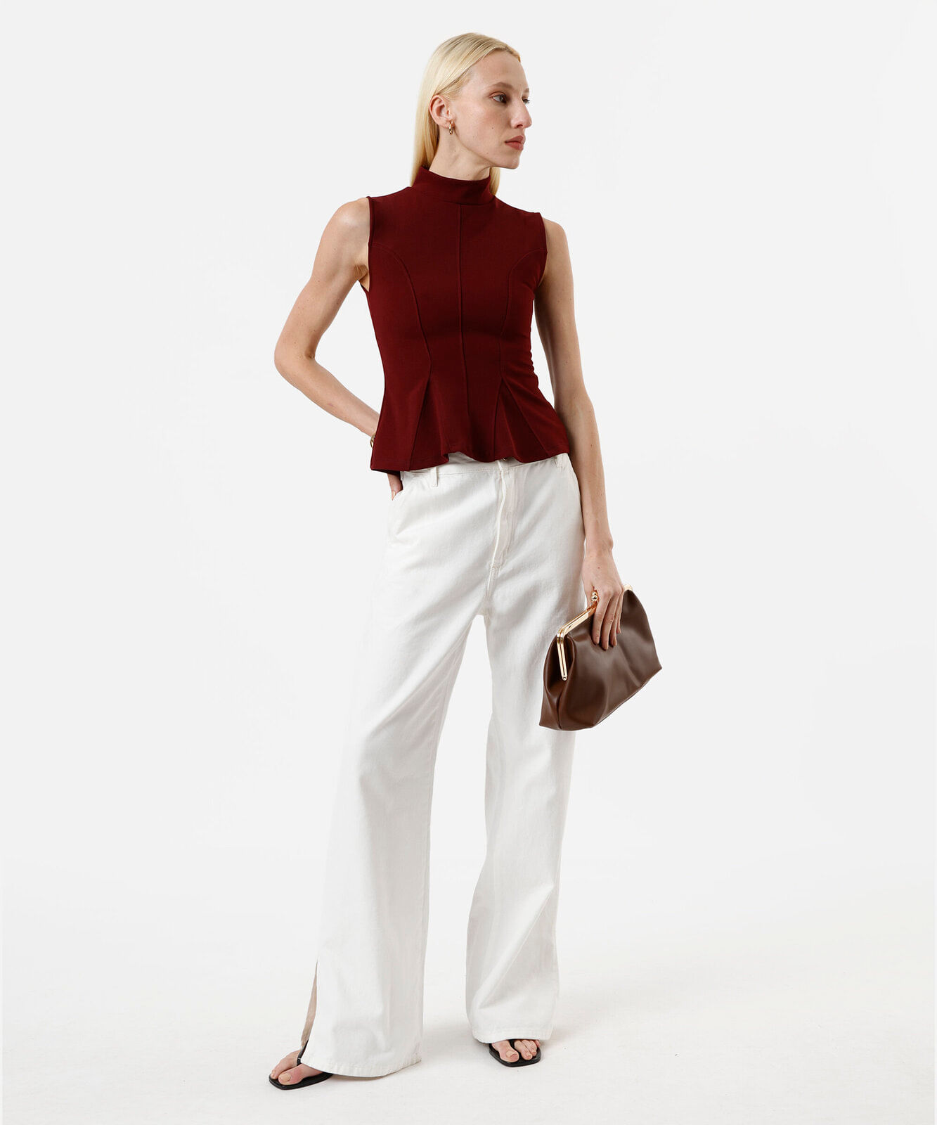 regata peplum feminina gola alta com recortes vinho