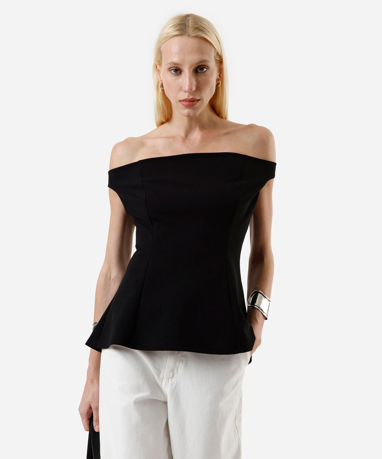 blusa peplum feminina ombro a ombro com recortes preta