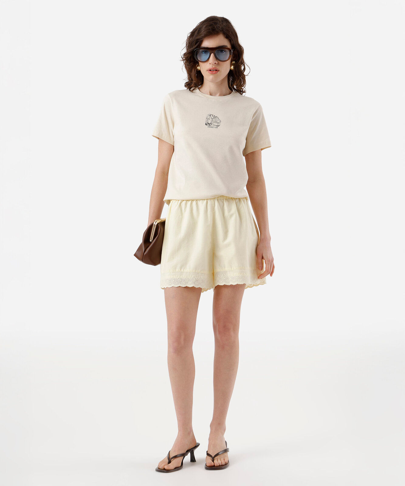 camiseta feminina de algodão estampada bege