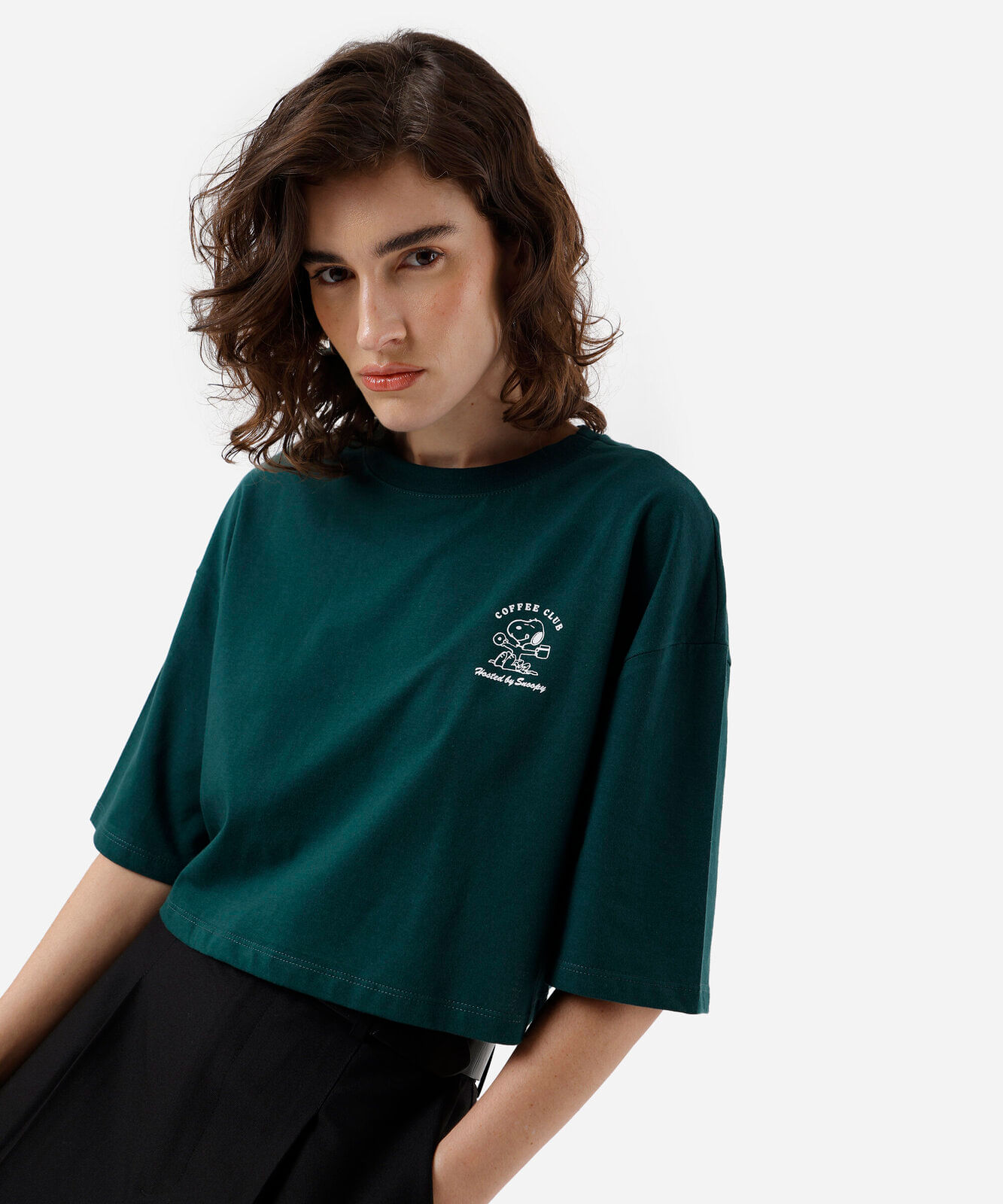 camiseta cropped feminino de algodão snoopy verde