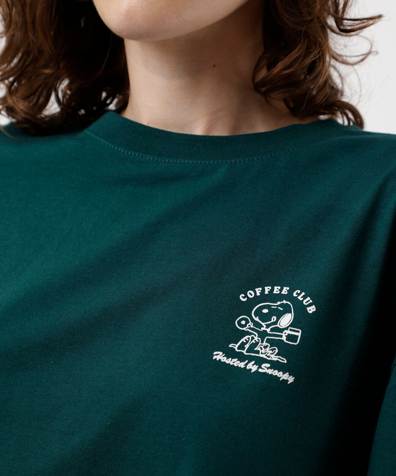 camiseta cropped feminino de algodão snoopy verde