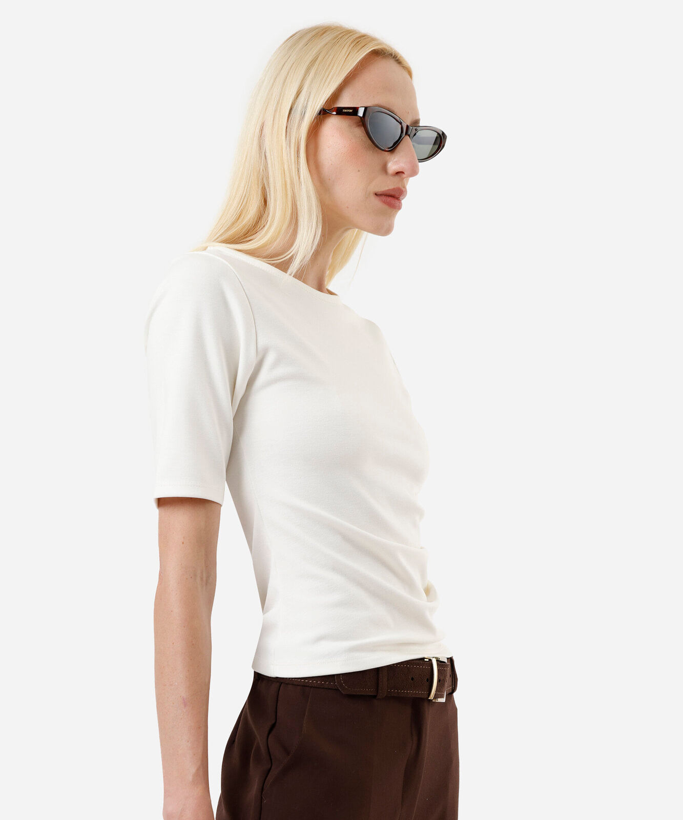 blusa feminina com viscose e pregas off white