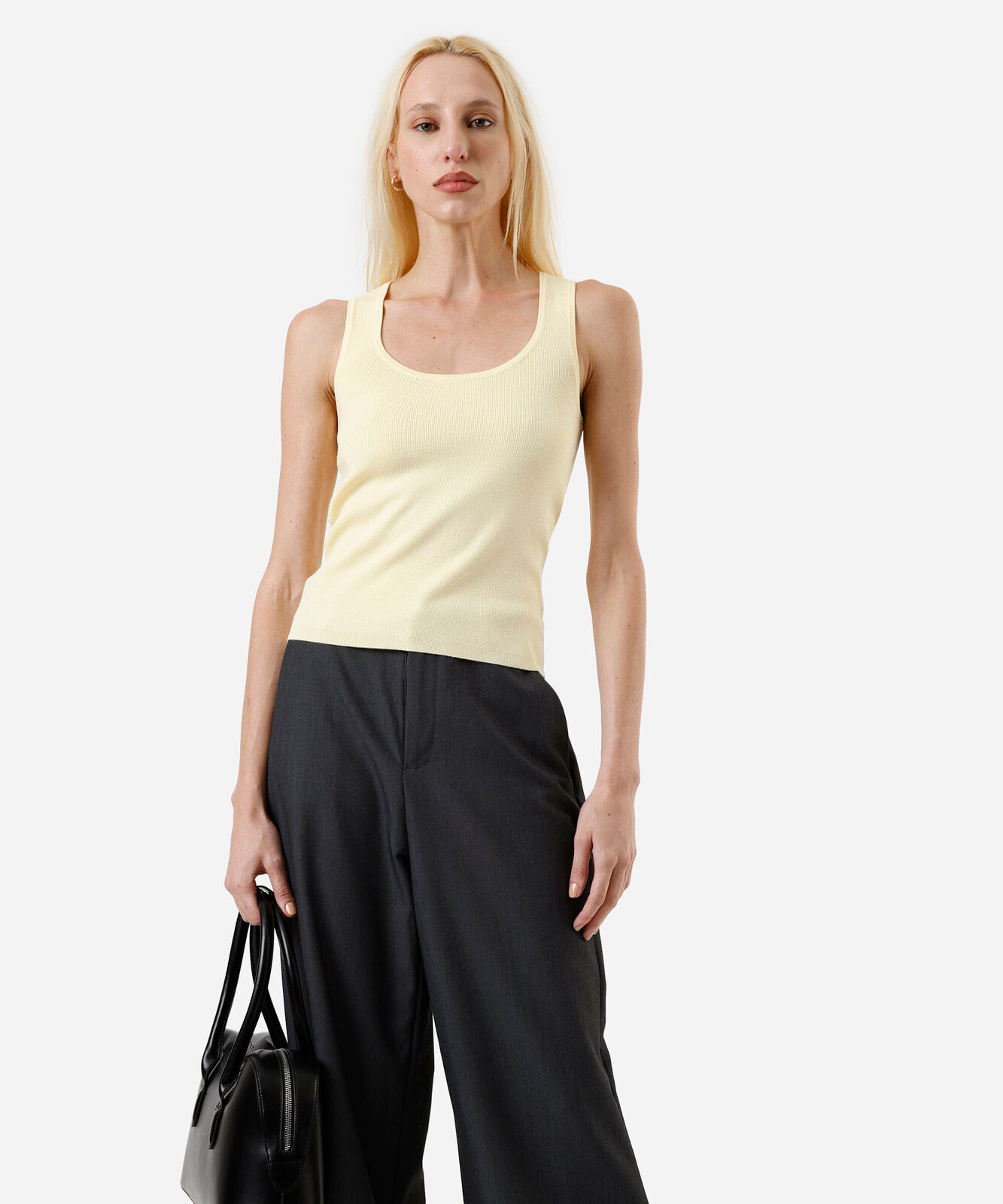 regata de tricot feminina texturizada amarela