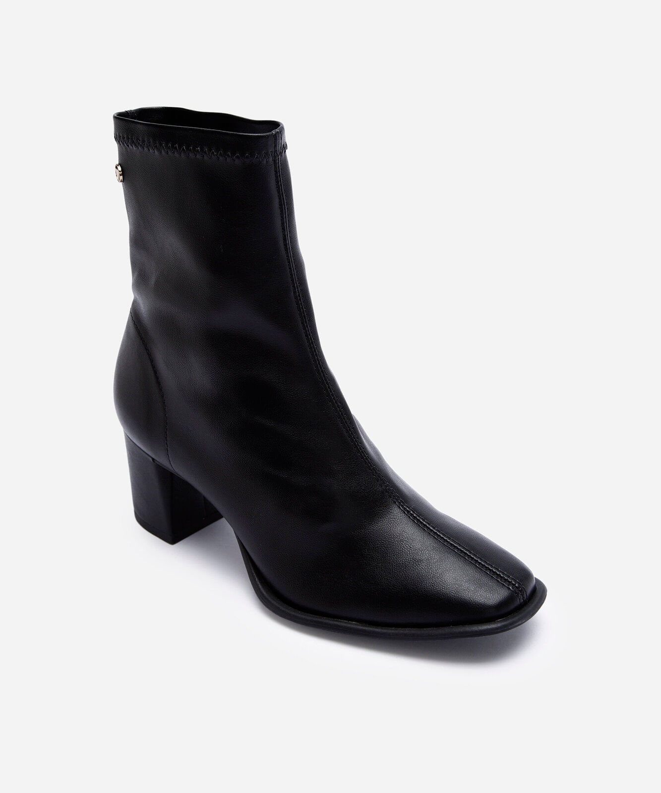 bota cano médio via uno preta