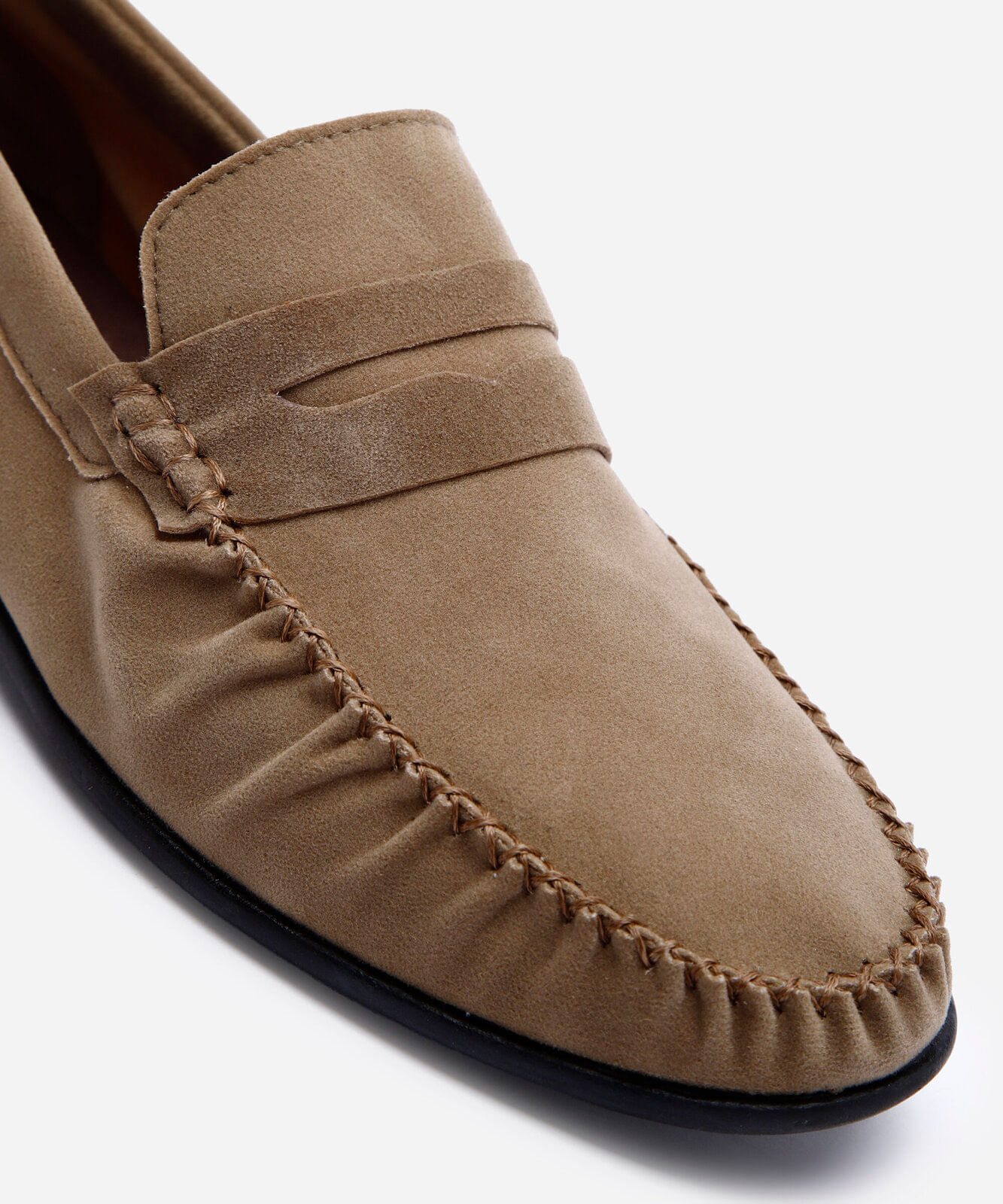 mocassim com recorte bege