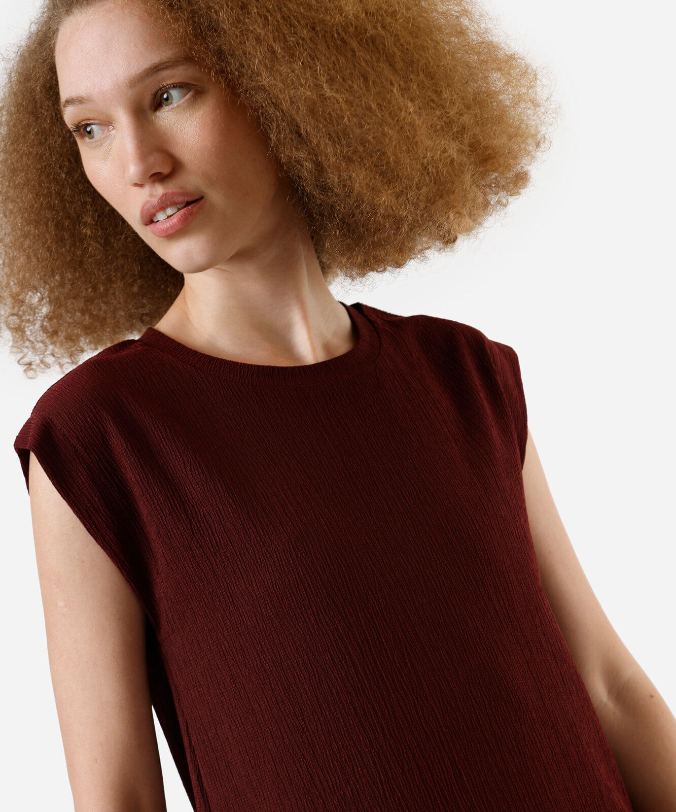 vestido midi feminino muscle tee texturizado vinho