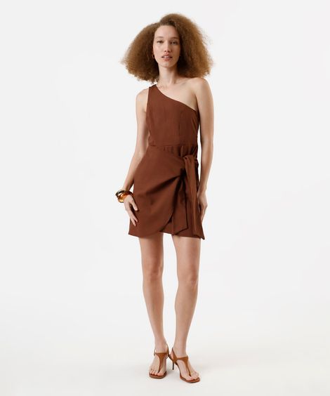 vestido curto ombro único feminino com linho e amarração marrom