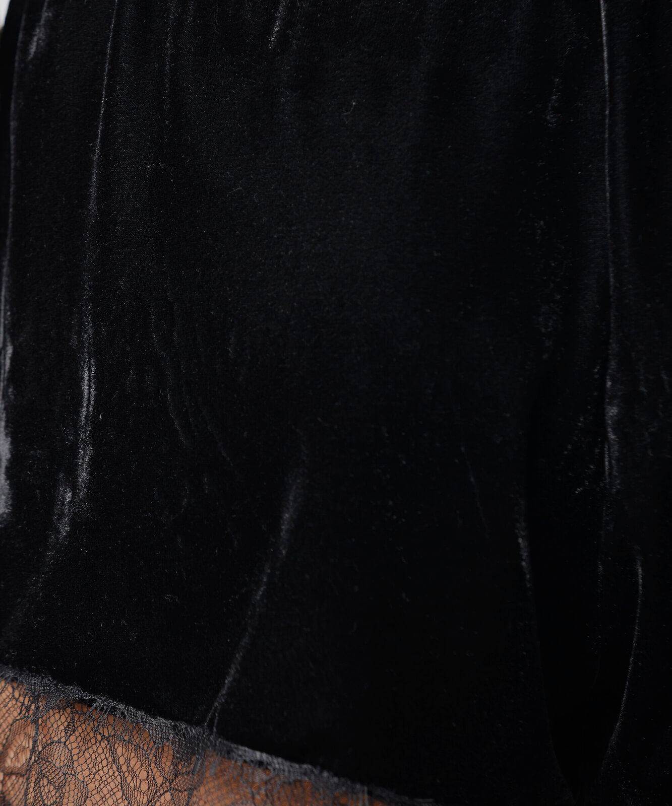 short estilo pijama feminino em veludo com renda mindset preto