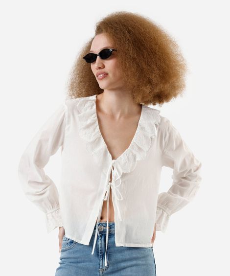 blusa feminina com babado de laise off white