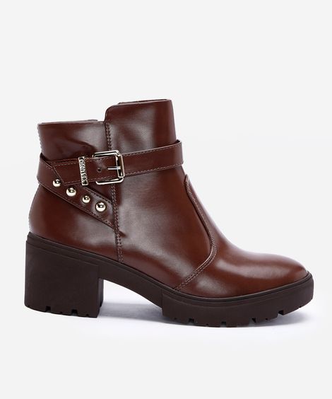 bota tratorada com cano curto e fivela marrom