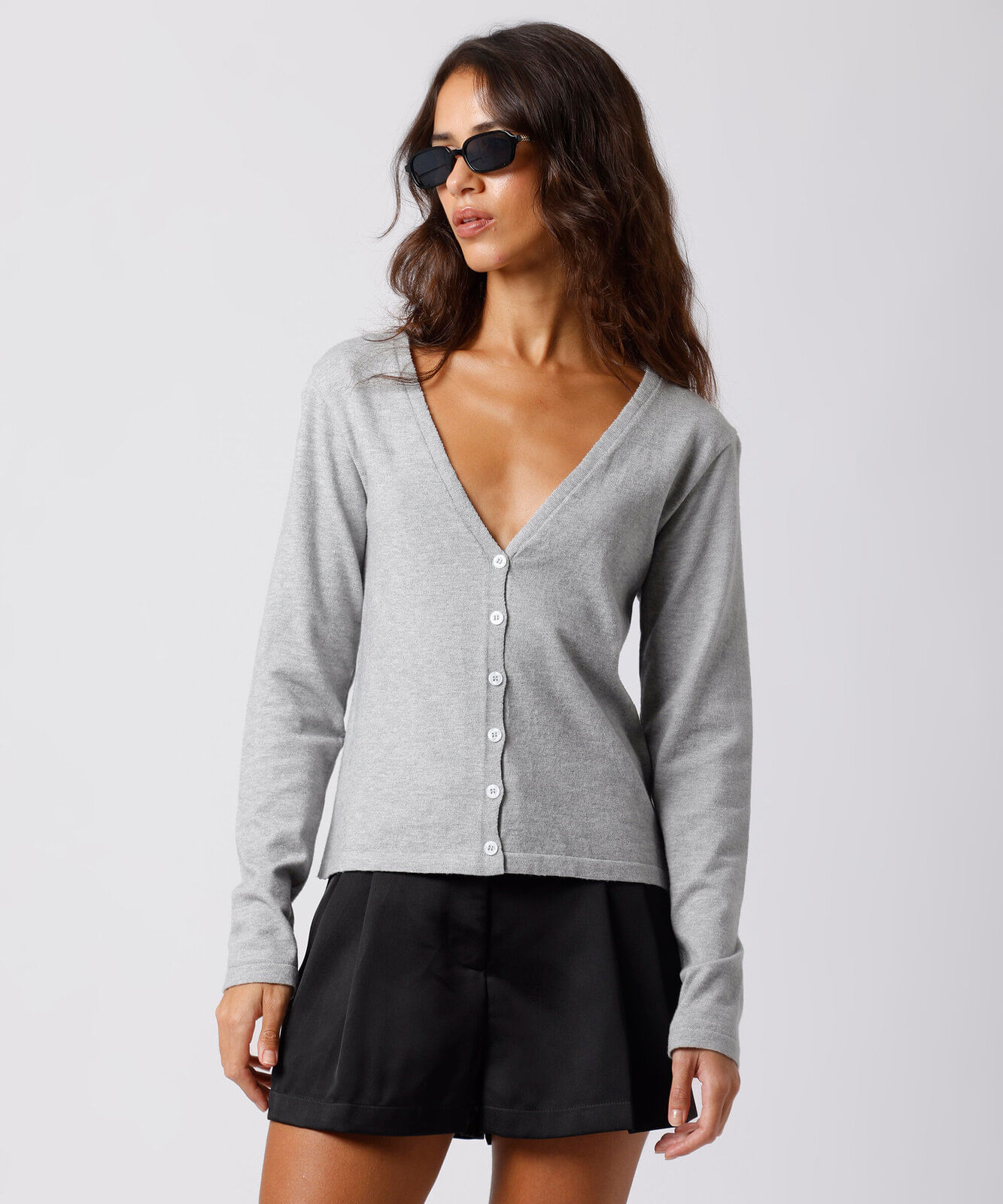 cardigan feminino de tricot decote v mindset cinza
